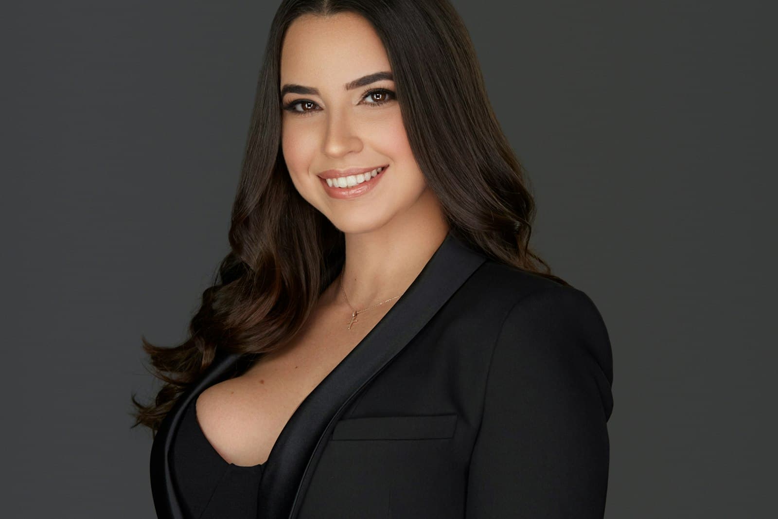 Corporate Headshots & LinkedIn — 4